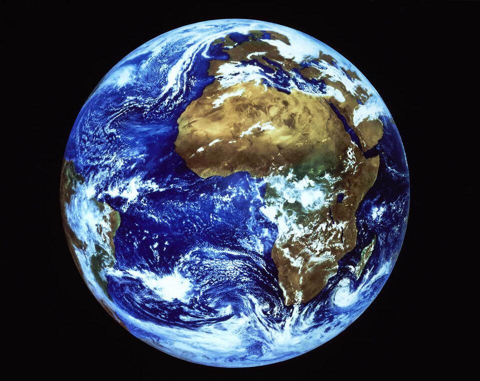 De aarde en zijn atmosfeer, gezien vanaf 36.000 kilometer door een Meteosat-weersatelliet