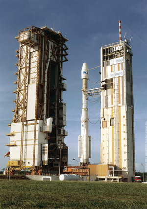 Ariane 4 reaches the launch zone