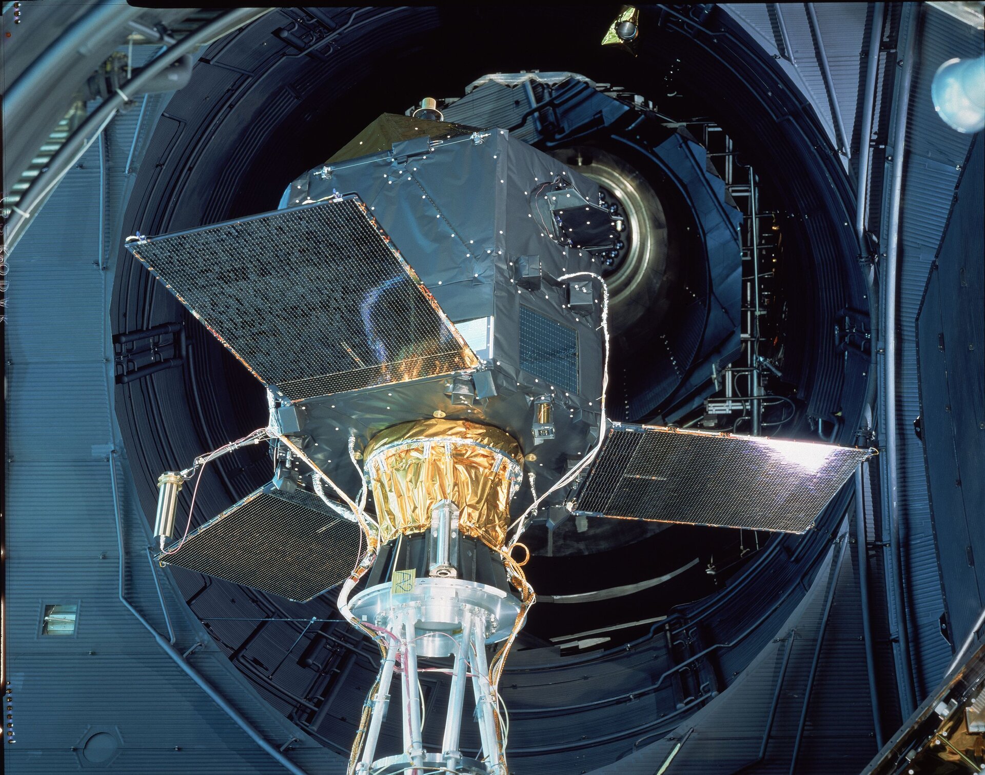 Hipparcos: Der Astrometrie-Satellit der ESA
