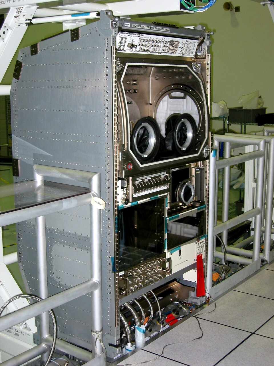 On board the Space Station De Winne worked with the Microgravity Science Glovebox (MSG)