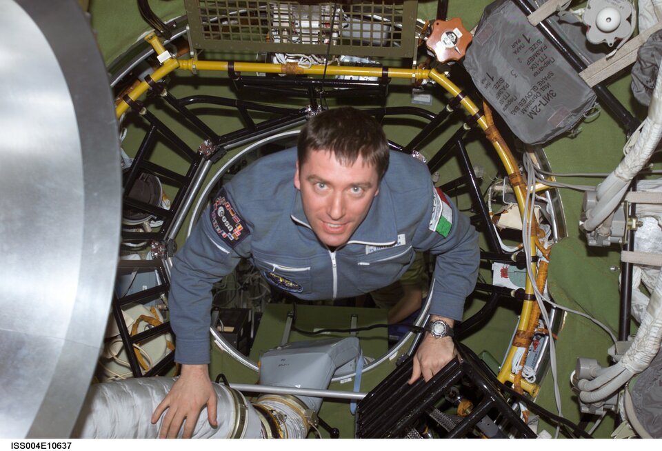 Roberto in space during his first mission in 2002