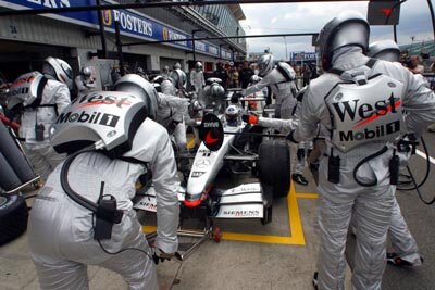 McLaren  mechanics' suits cooled by system from astronaut suits
