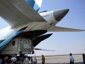 The Integral PLM container is unloaded from the Antonov