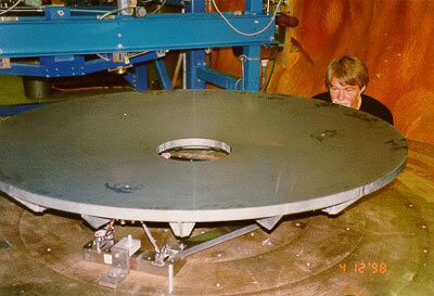 Technician views Herschel's demonstration reflector