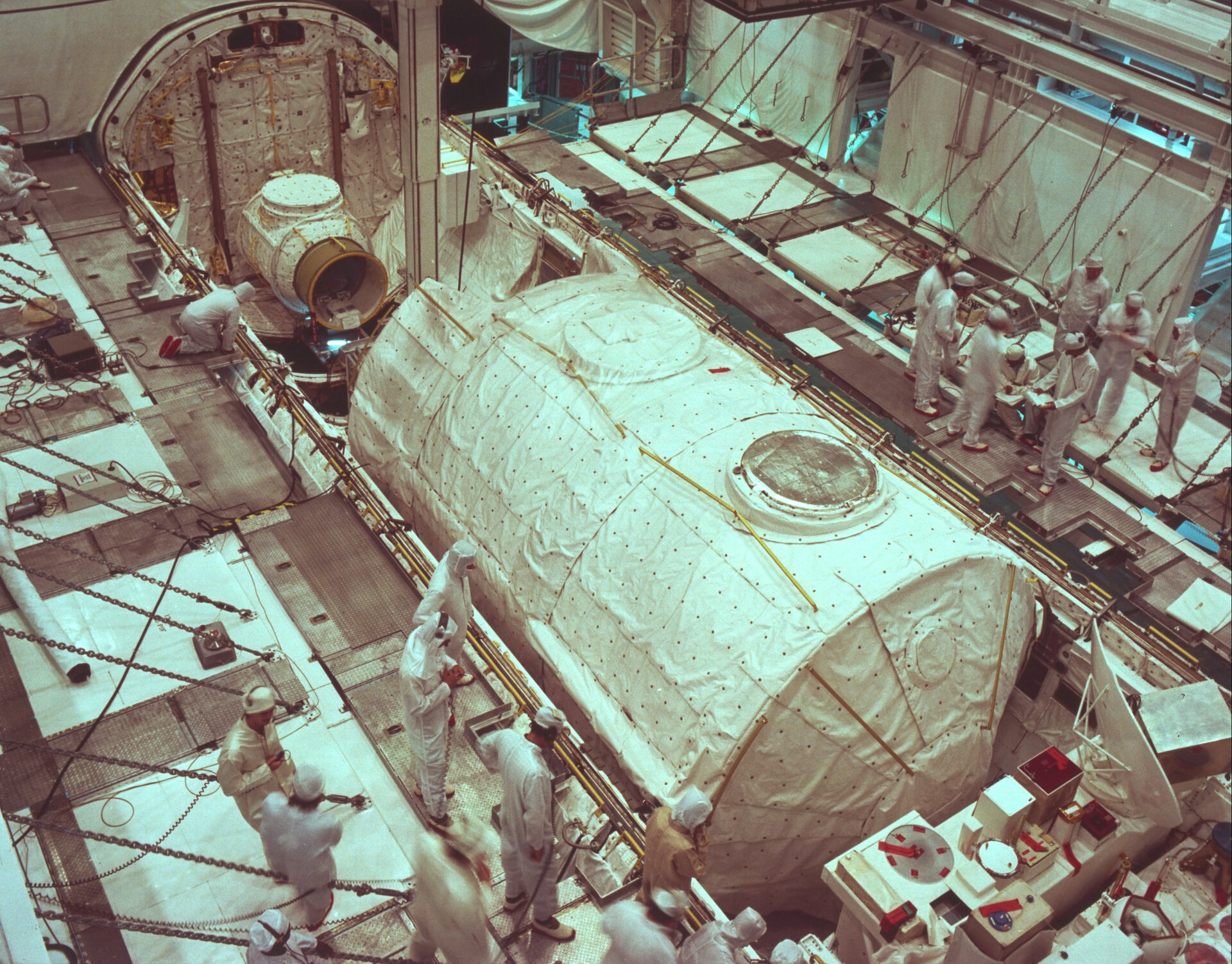 Spacelab-1 integration with Shuttle at KSC, August 1983