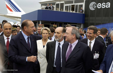 President Chirac of France visits ESA Pavilion