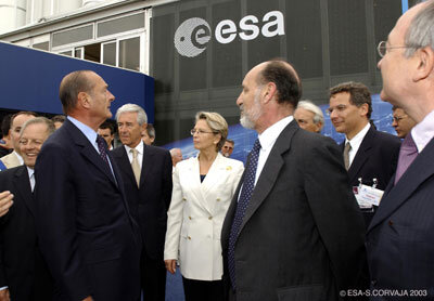 President Chirac of France visits ESA Pavilion