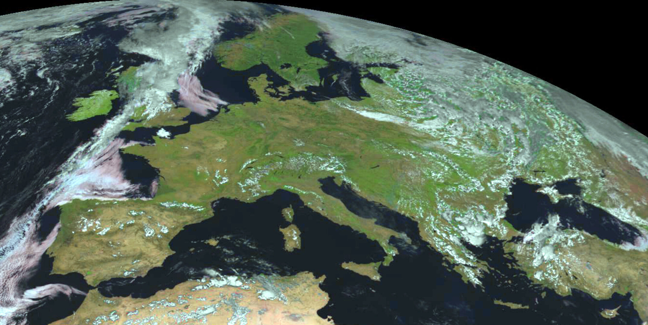 A virtually cloud-free Europe captured by MSG-1