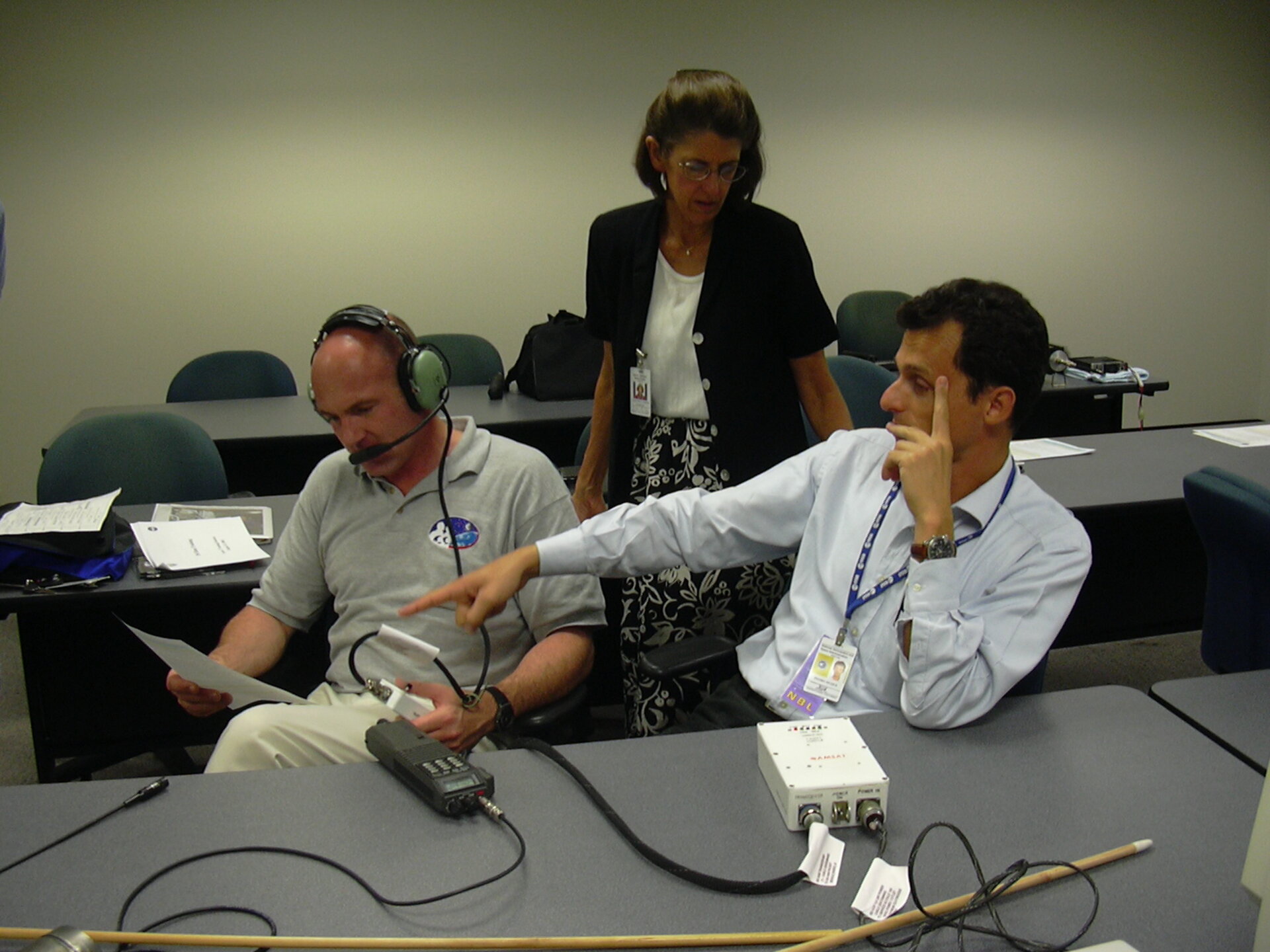 Pedro Duque and André Kuipers are trained in the use of the on-board ARISS radio equipment