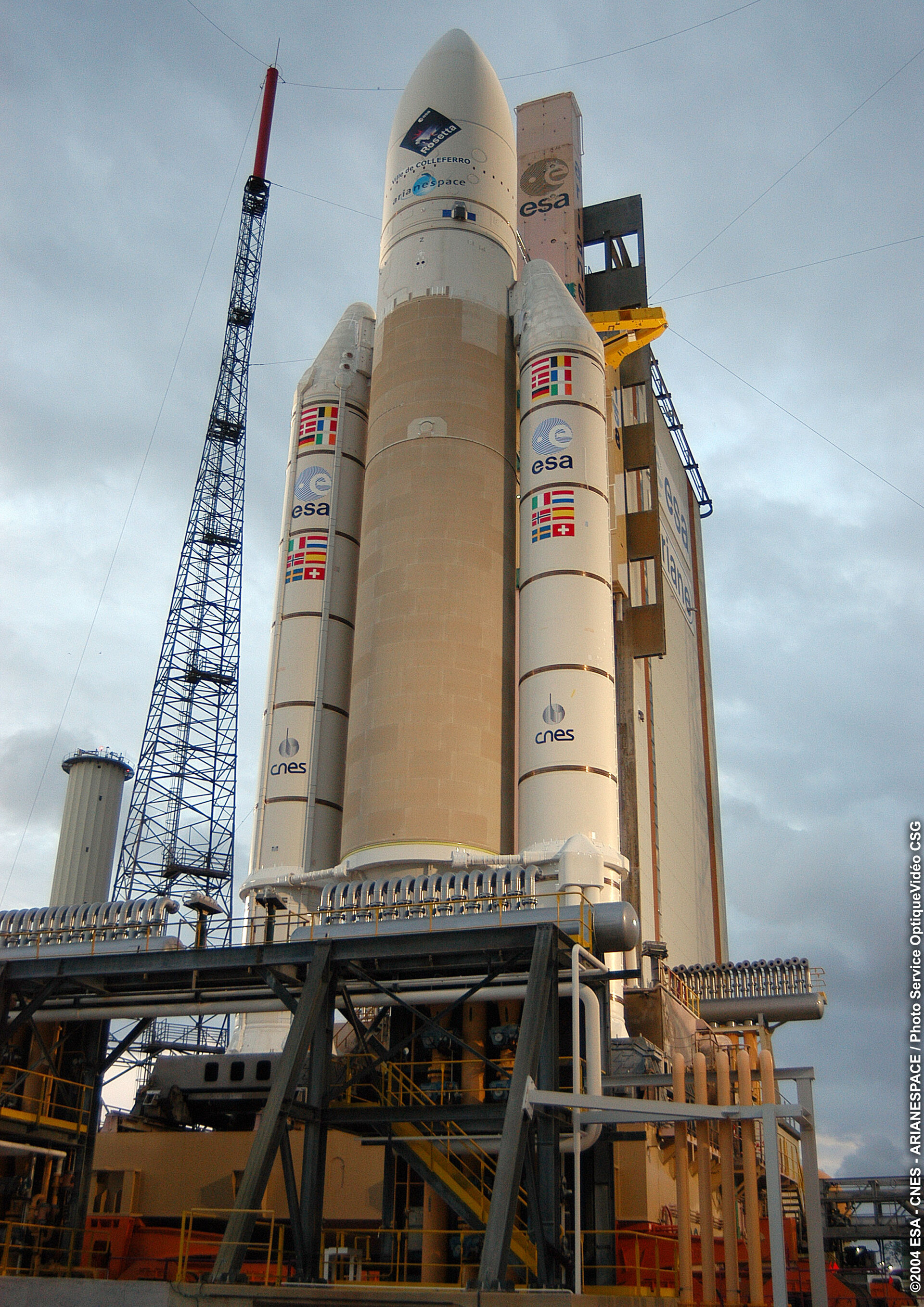 Ariane 5 na plataforma de lançamento  
