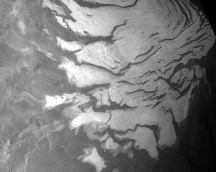 HRSC partial view of Martian south pole where OMEGA found water ice