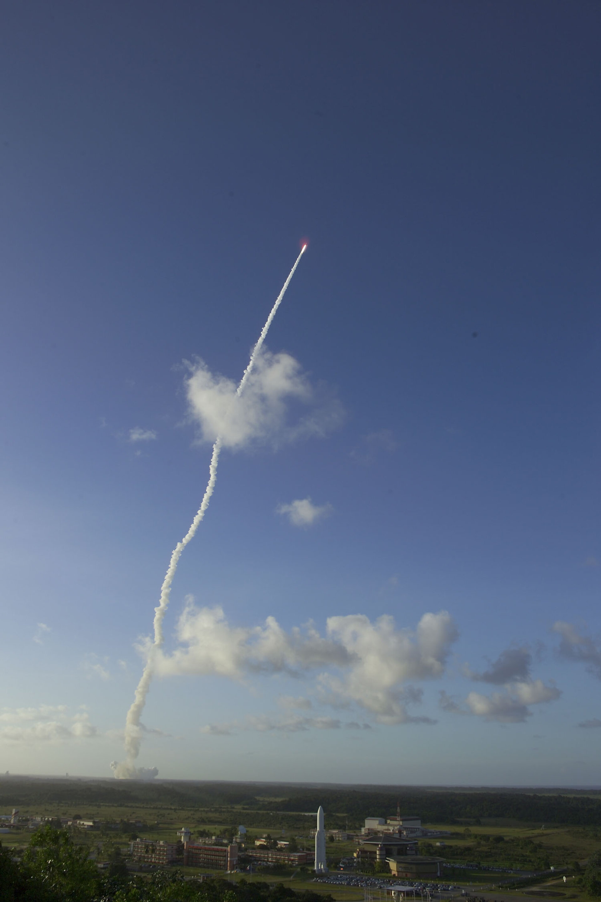 Successful liftoff for Ariane 5 ECA