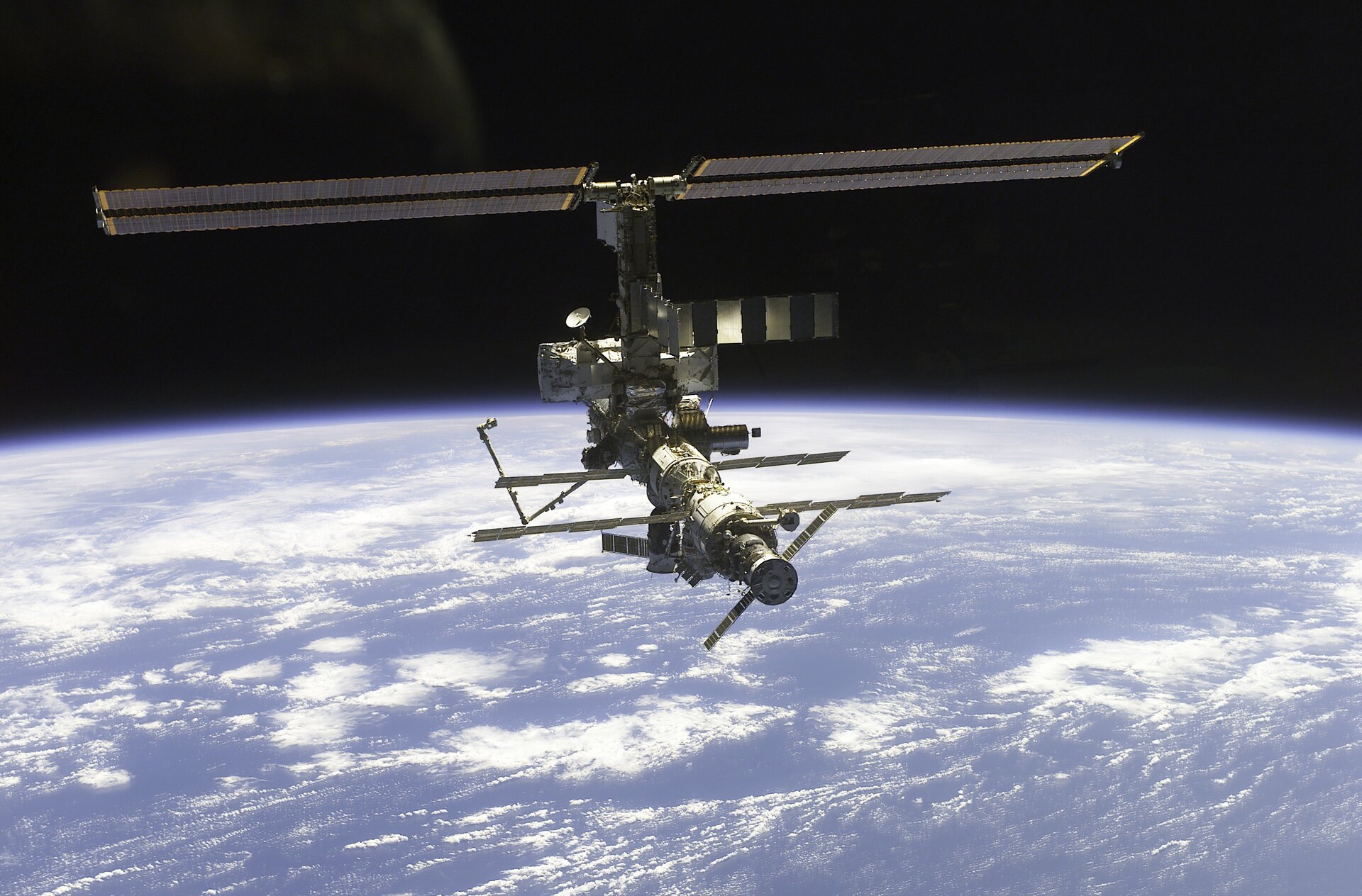 The outermost research laboratory in the world: The ISS