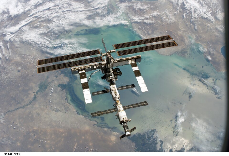 Die ISS aufgenommen vom Space Shuttle Discovery