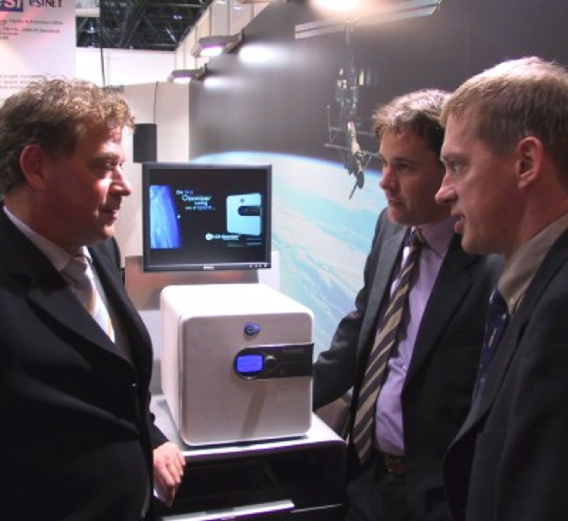 The O3-Ozonizer is presented at Medica 2005