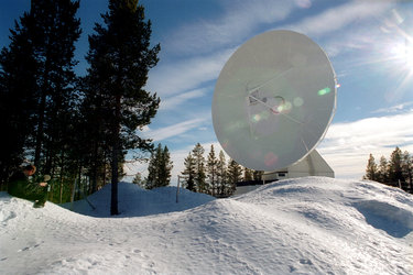 The large 15-m tracking antenna in Kiruna
