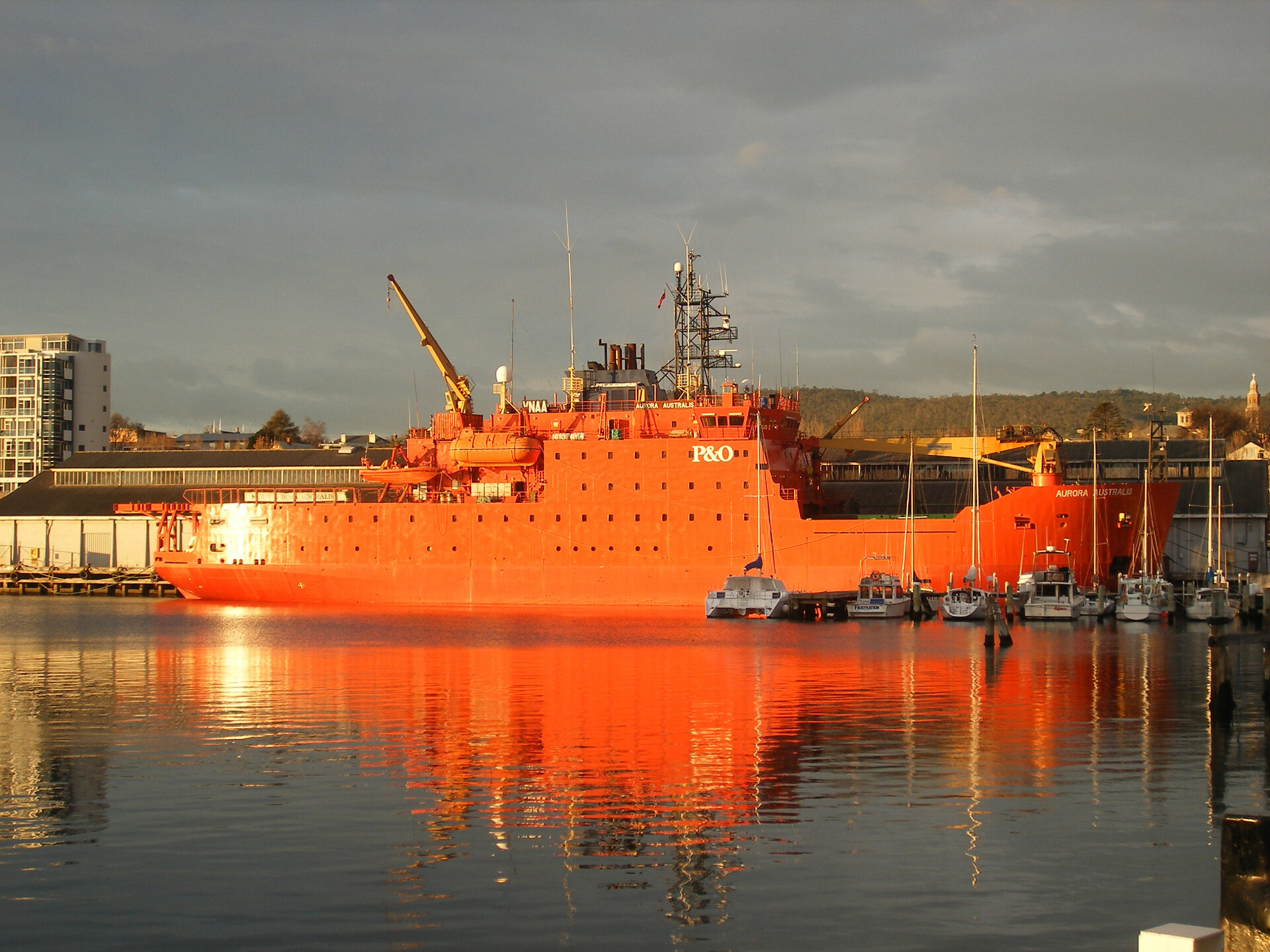 Aurora Australis used for research into sea-ice thickness