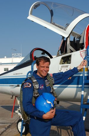 Christer Fuglesang ready for flight training on a T-38 jet