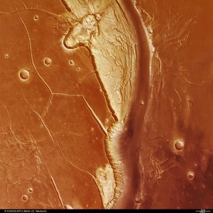Kasei Valles, colour view of Northern branch