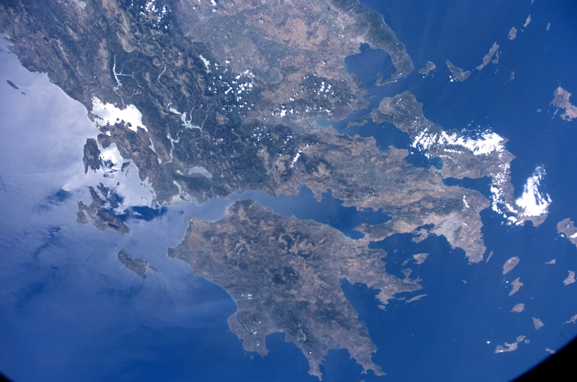 H Eλλάδα όπως φαίνεται από το Διεθνή Διαστημικό Σταθμό