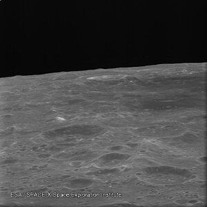 Lunar horizon seen by SMART-1 a few hours before impact