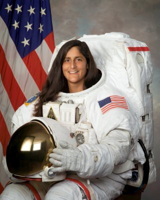 Sunita Williams will replace Thomas Reiter as Expedition 14 Flight Engineer 2