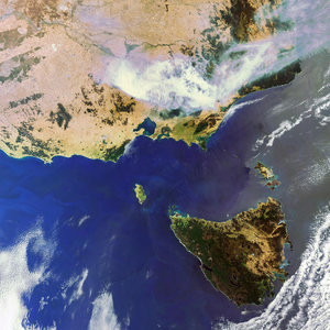 Smoke from fires over Australia captured by Envisat