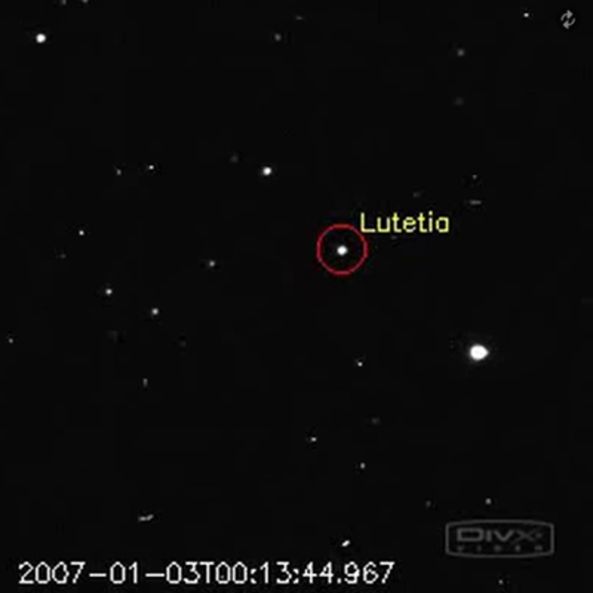Rosetta images asteroid Lutetia
