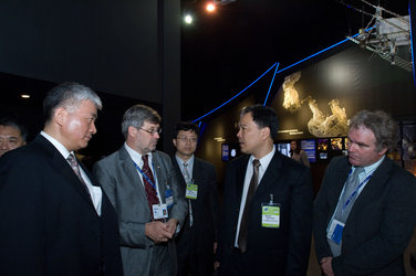 Visit of the ESA pavilion by the Chinese Electronic Technology Group Corp