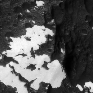 Bright and Dark mountains on Iapetus