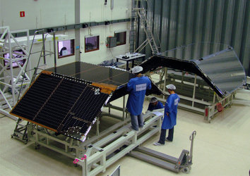 Herschel's combined Solar array and sunshade