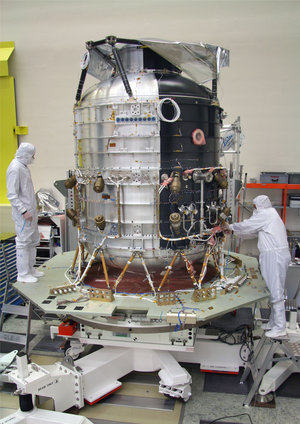 Herschel’s cryostat vacuum vessel