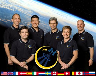 Expedition 16 crew portrait