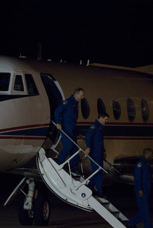 Hans Schlegel arrives for final training ahead of the STS-122 mission