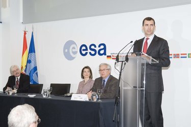 The Prince of Asturias speaking at the inauguration of ESAC
