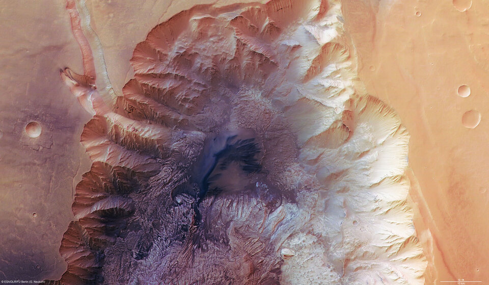 Hebes Chasma, false-colour nadir view