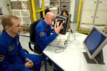 ESA astronauts Frank De Winne and Andre Kuipers during Neurospat training at EAC