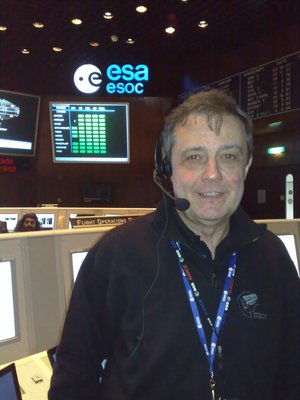 GOCE Flight Director P-P. Emanuelli on console