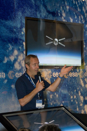 'Working in Space', presentation to the public by Jean-Francois Clervoy
