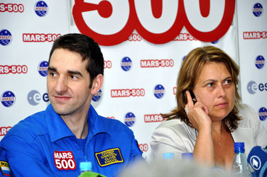 ESA-selected Mars500 crewmember Oliver Knickel during a press conference marking the completion of the 105-day study