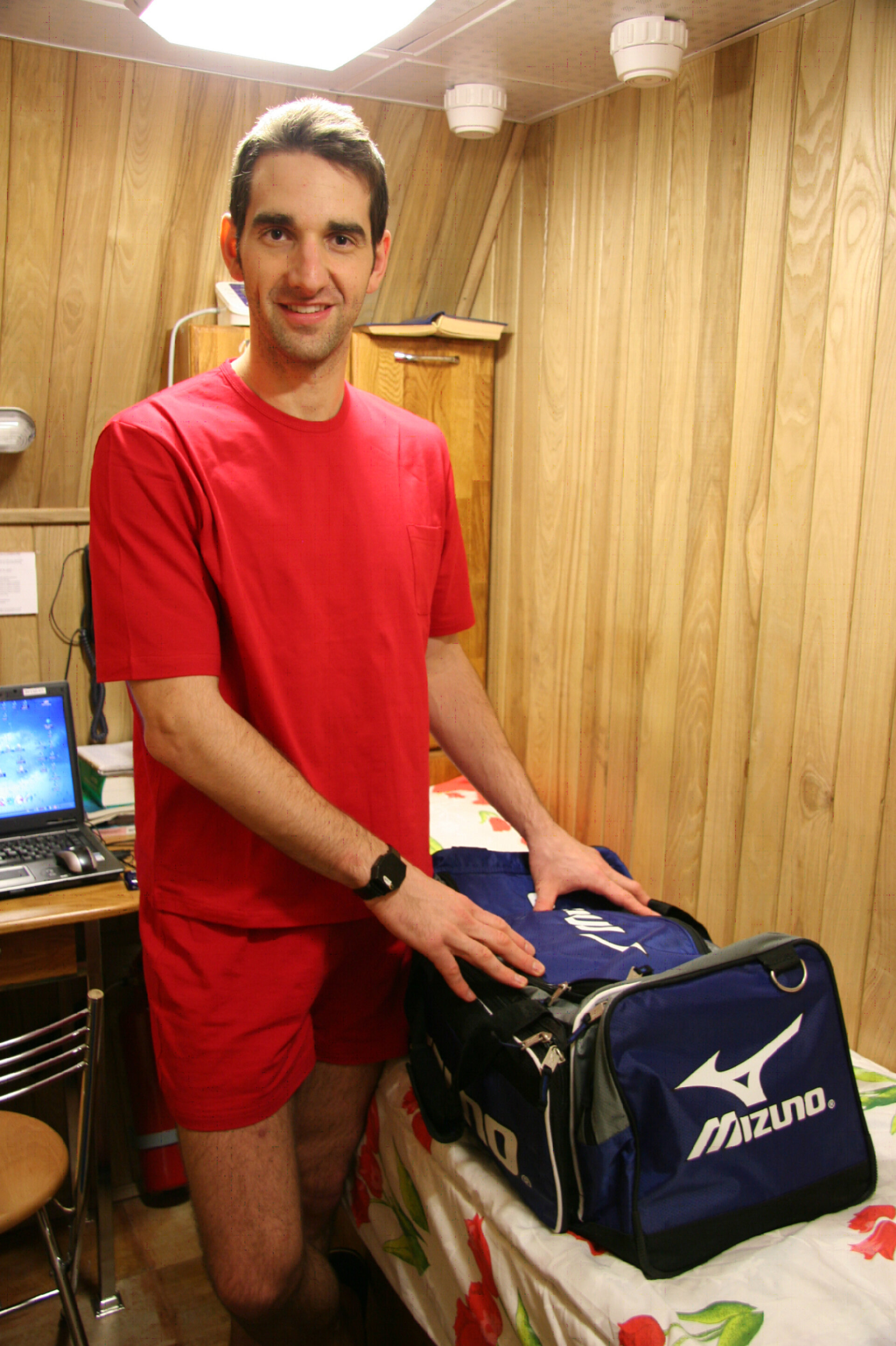 Oliver packs his bag at the end of the 105-day study