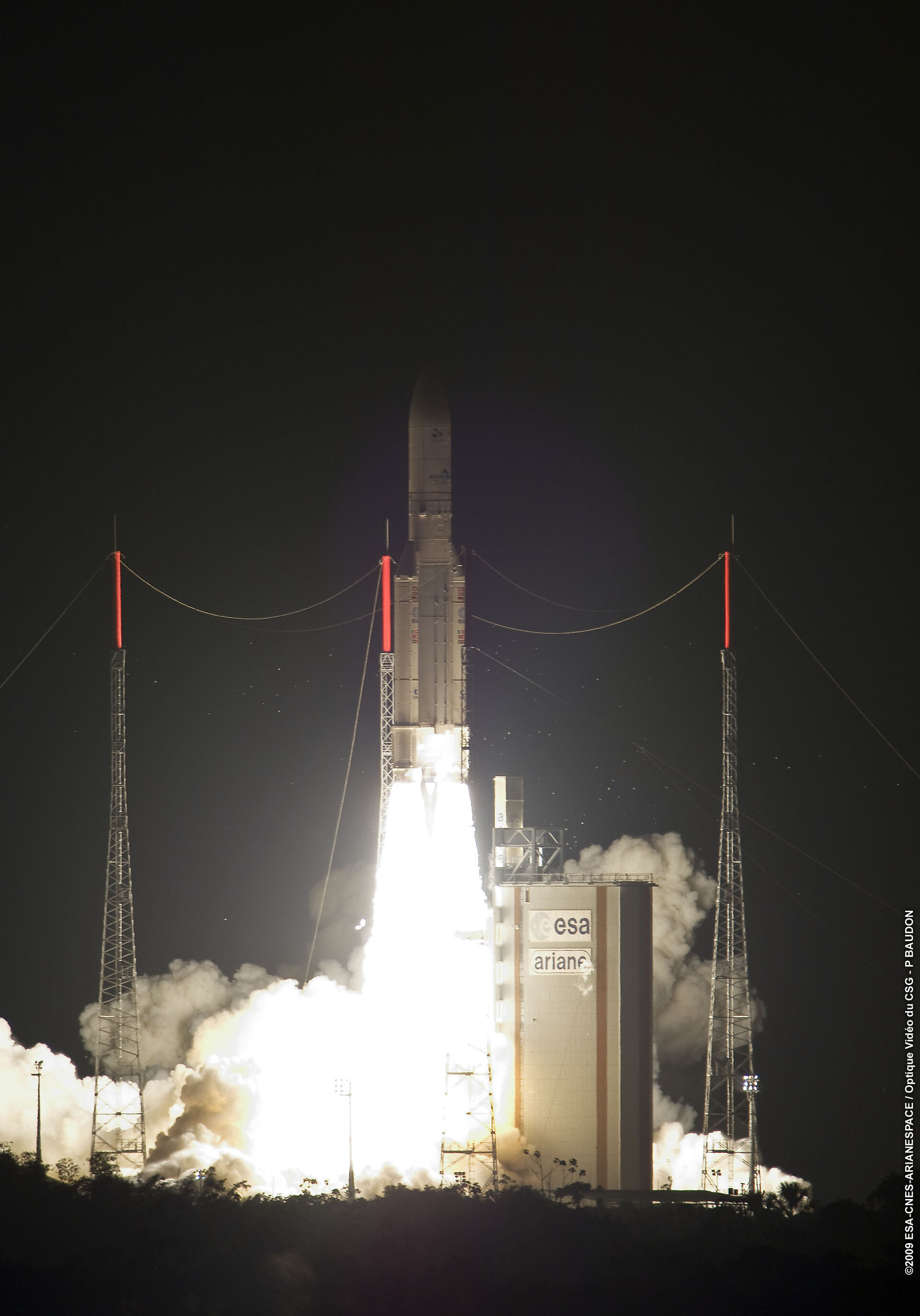 Ariane 5 flight V190 liftoff
