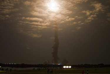 Launch of Space Shuttle Discovery on the STS-128 mission