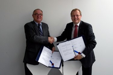 Signing of a Memorandum of Understanding between ESA and DLR