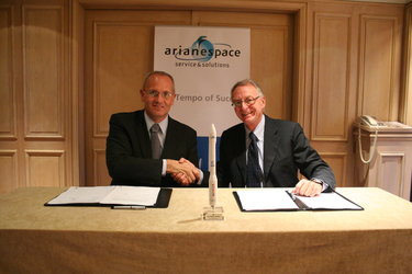 Antonio Fabrizi, ESA Director of Launchers and Jean-Yves Le Gall, Chief Executive Officer of Arianespace
