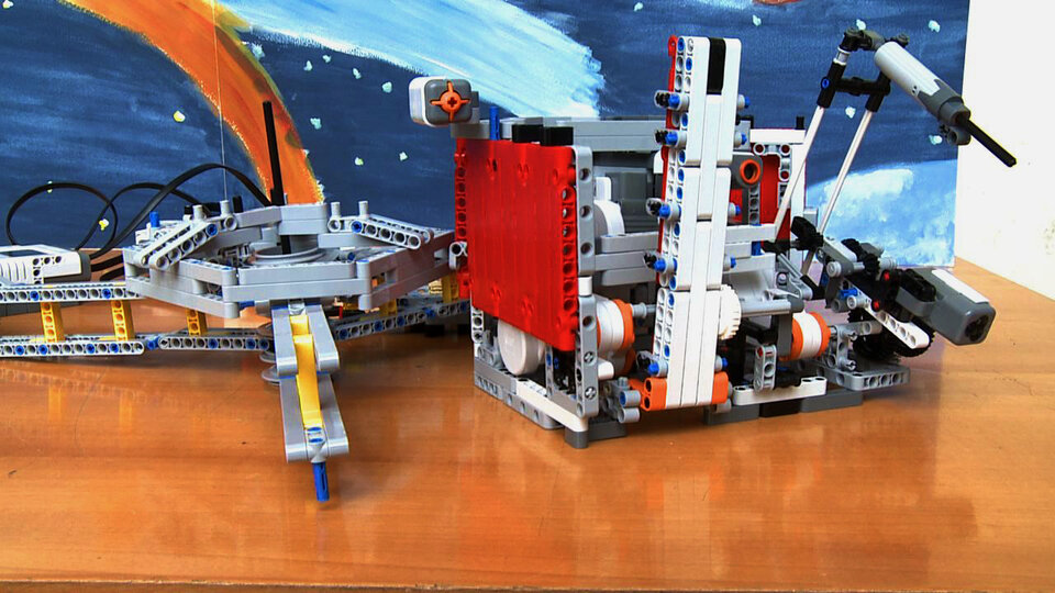 The lander model comes together