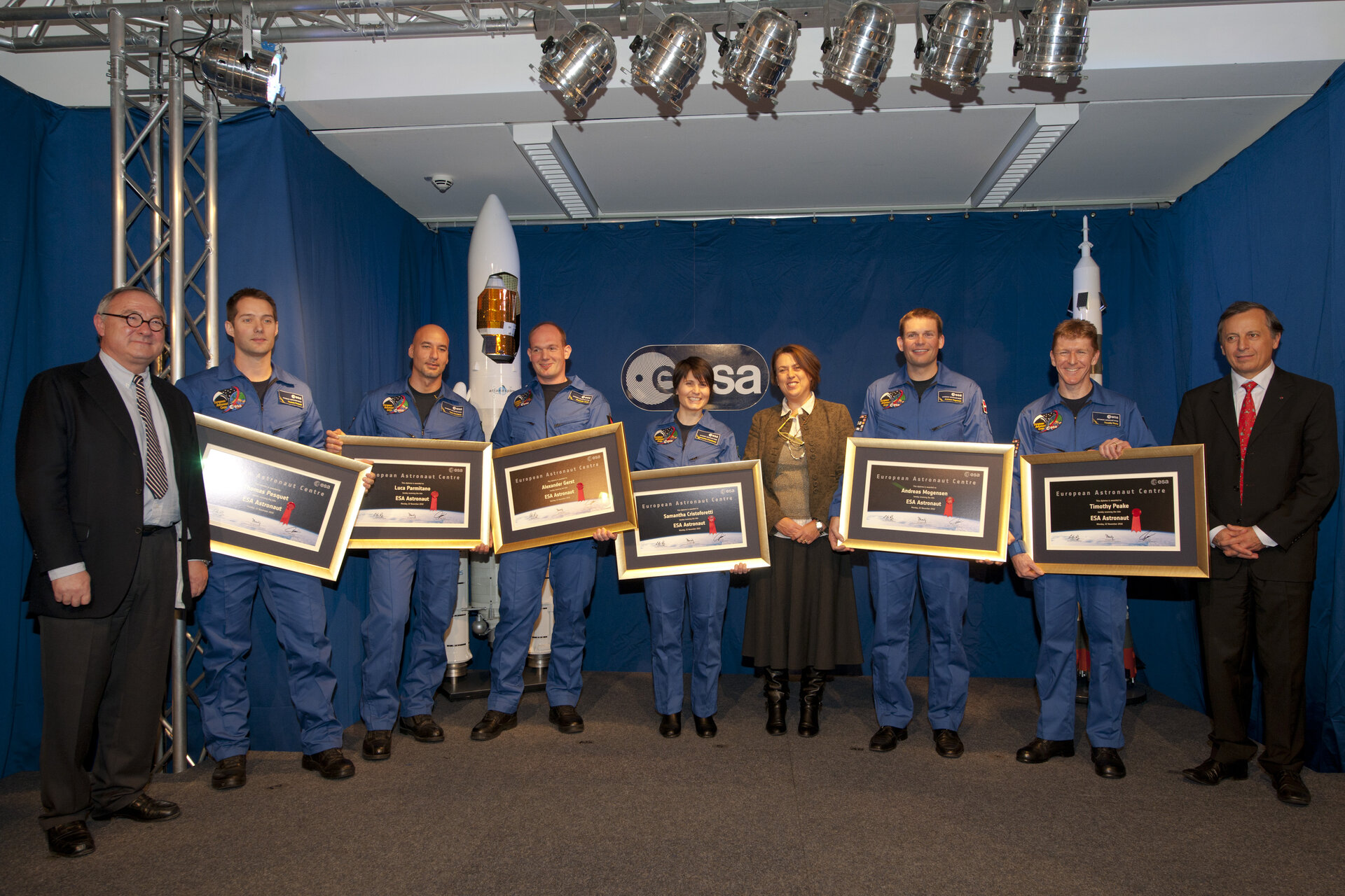ESA's new astronauts display their diplomas