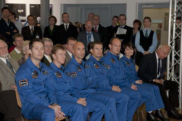 New astronauts waiting for their graduation awards