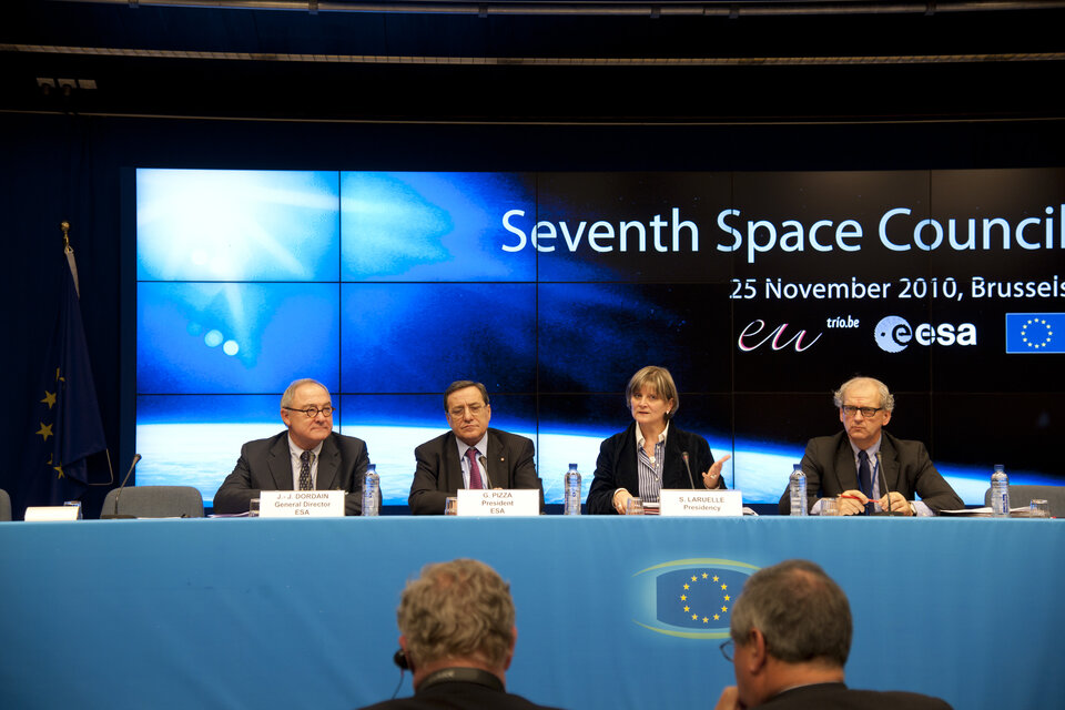 Press conference at 7th Space Council