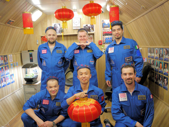 Mars500 celebrating Chinese New Year